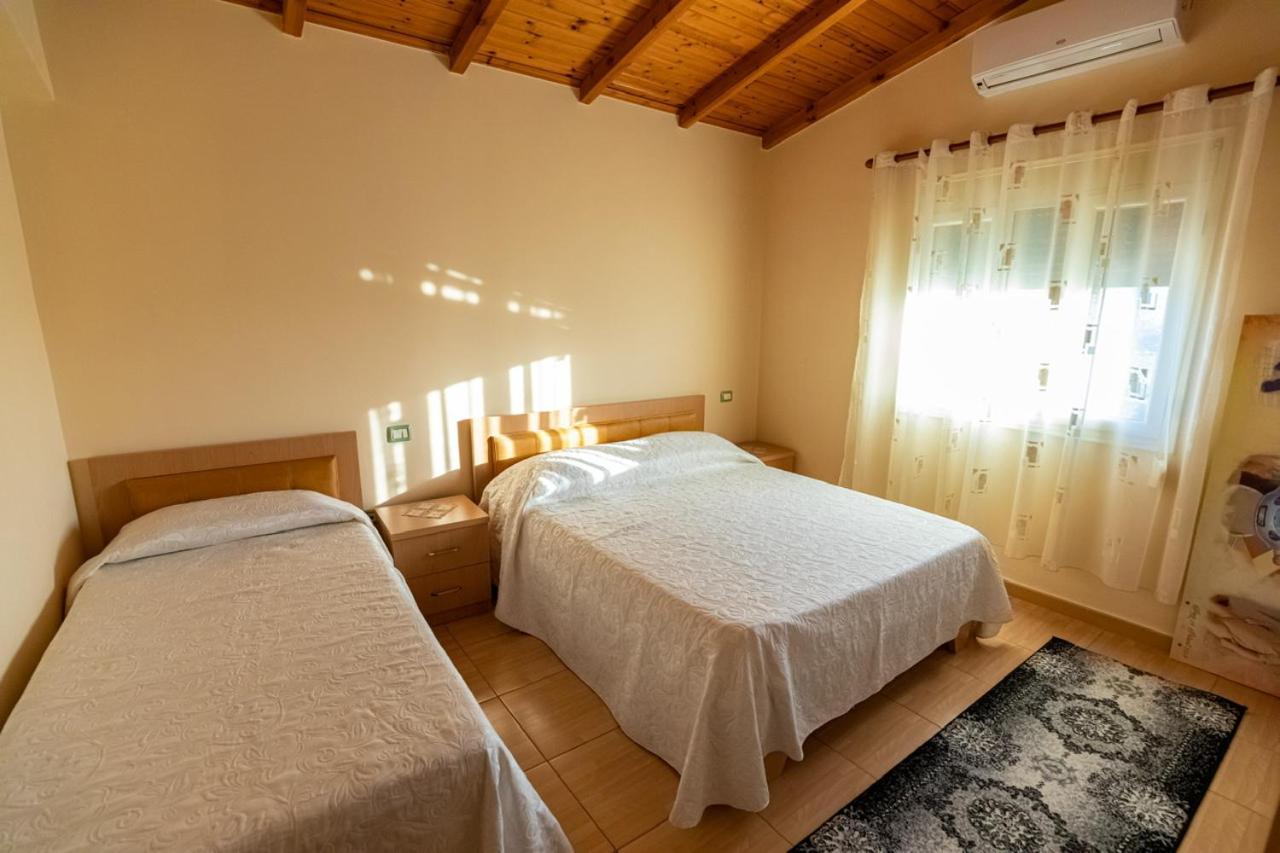 Vila Llano Vlora Kültér fotó